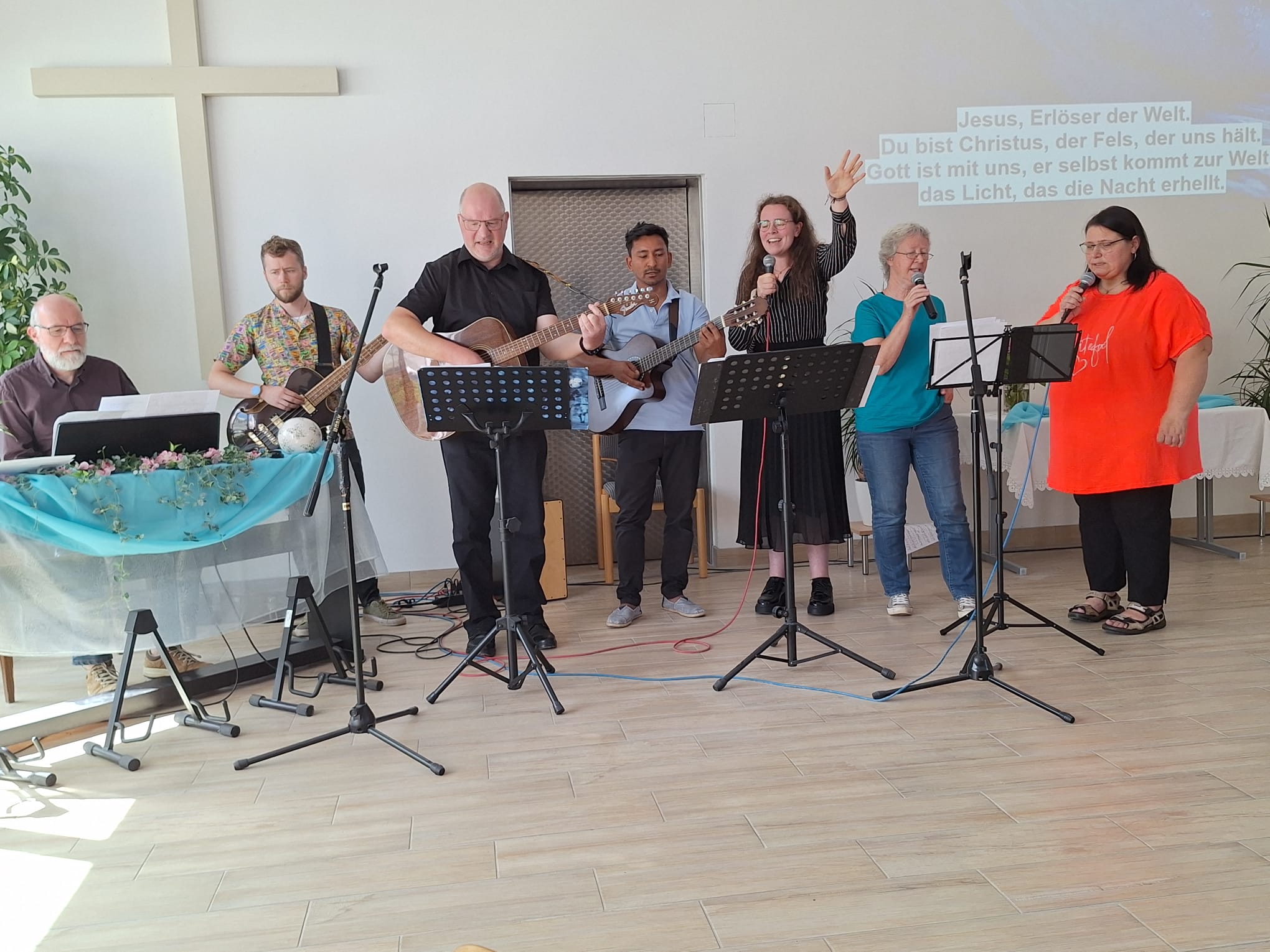 Lobpreis beim Gottesdienst